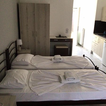 Hotel Loga Tycheron Bagian luar foto