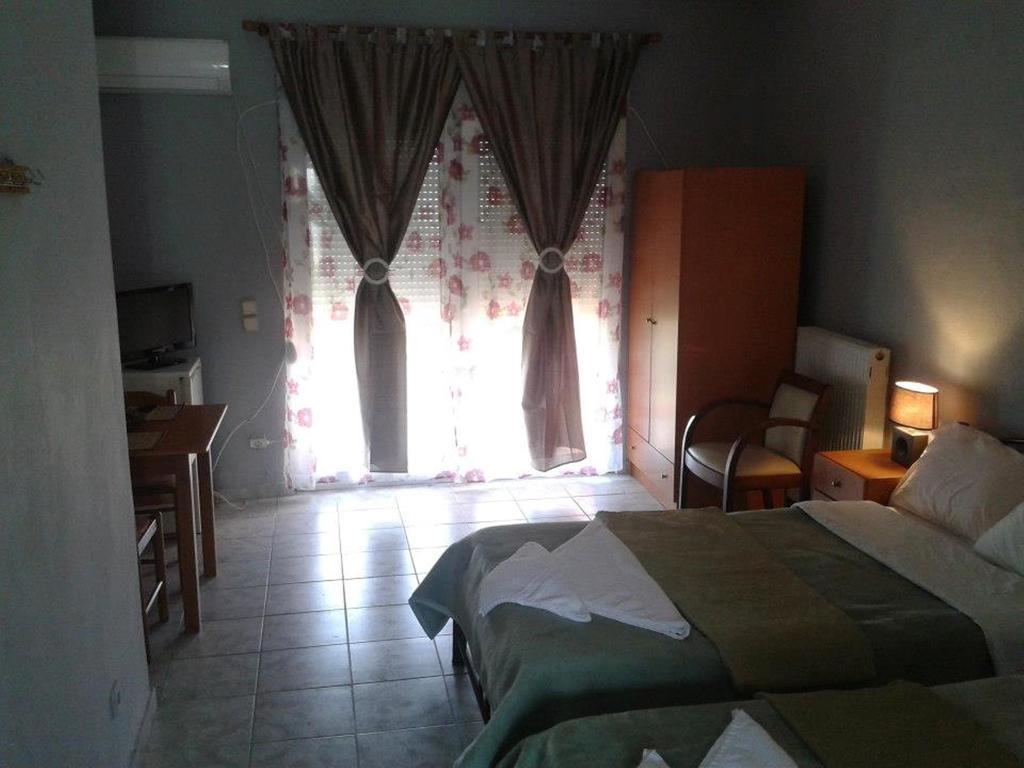Hotel Loga Tycheron Ruang foto