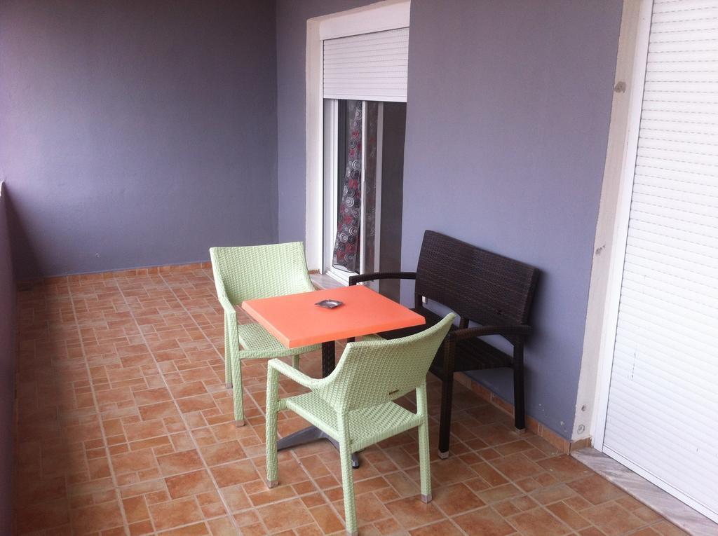 Hotel Loga Tycheron Ruang foto